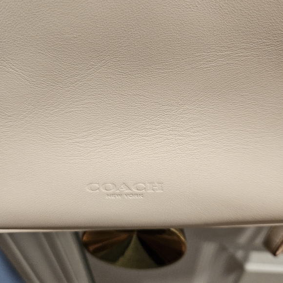 Coach x Disney Mickey Mouse wristlet - Picture 6 of 12